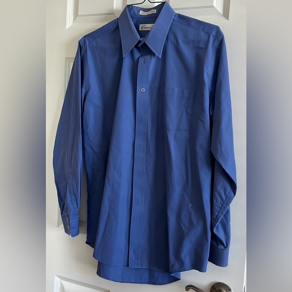 Classix Men’s Dress Shirt - Blue.  Size Large / 34-35. Professionally cleaned.